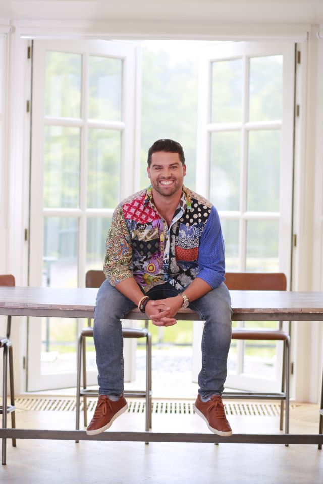 Unsocial media, not so smart phones, and connecting healthily with your mobile