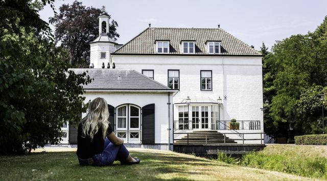 Yes We Can Youth Clinics pleads for a ban on addictive and gambling elements in games for minors